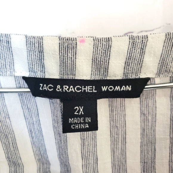 Zac & Rachel Women's Blouse 2X White & Blue Striped fade - Picture 5 of 5
